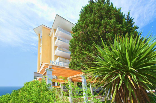 Hotel 3/4* a Portorose con Centro Benessere, Piscine Termominerali e Cucina Locale
