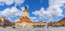 From Bucharest: Dracula Castle Day Trip for Two