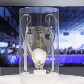 Tour Bernabéu & Museo de Cera Madrid para 2 Adultos + 2 niños (de 4 a 12 años)