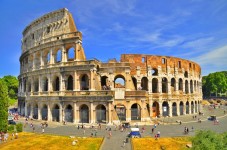 Ancient Rome augmented-reality tour by night in Ancient Forum