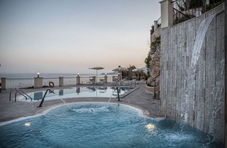 PAUSA DISINTOSSICANTE IN UNA SPA A TAORMINA
