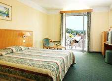 Hotel 3/4* a Portorose con Centro Benessere, Piscine Termominerali e Cucina Locale